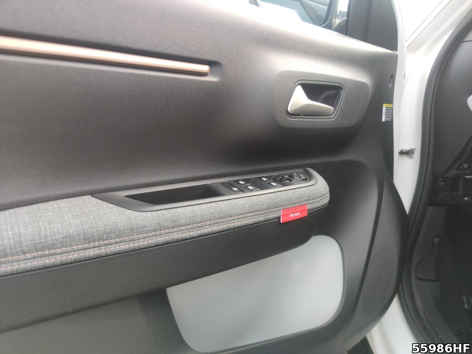 Fahrzeugabbildung Citroën C3 Aircross Plus Hybrid 145 PS AT