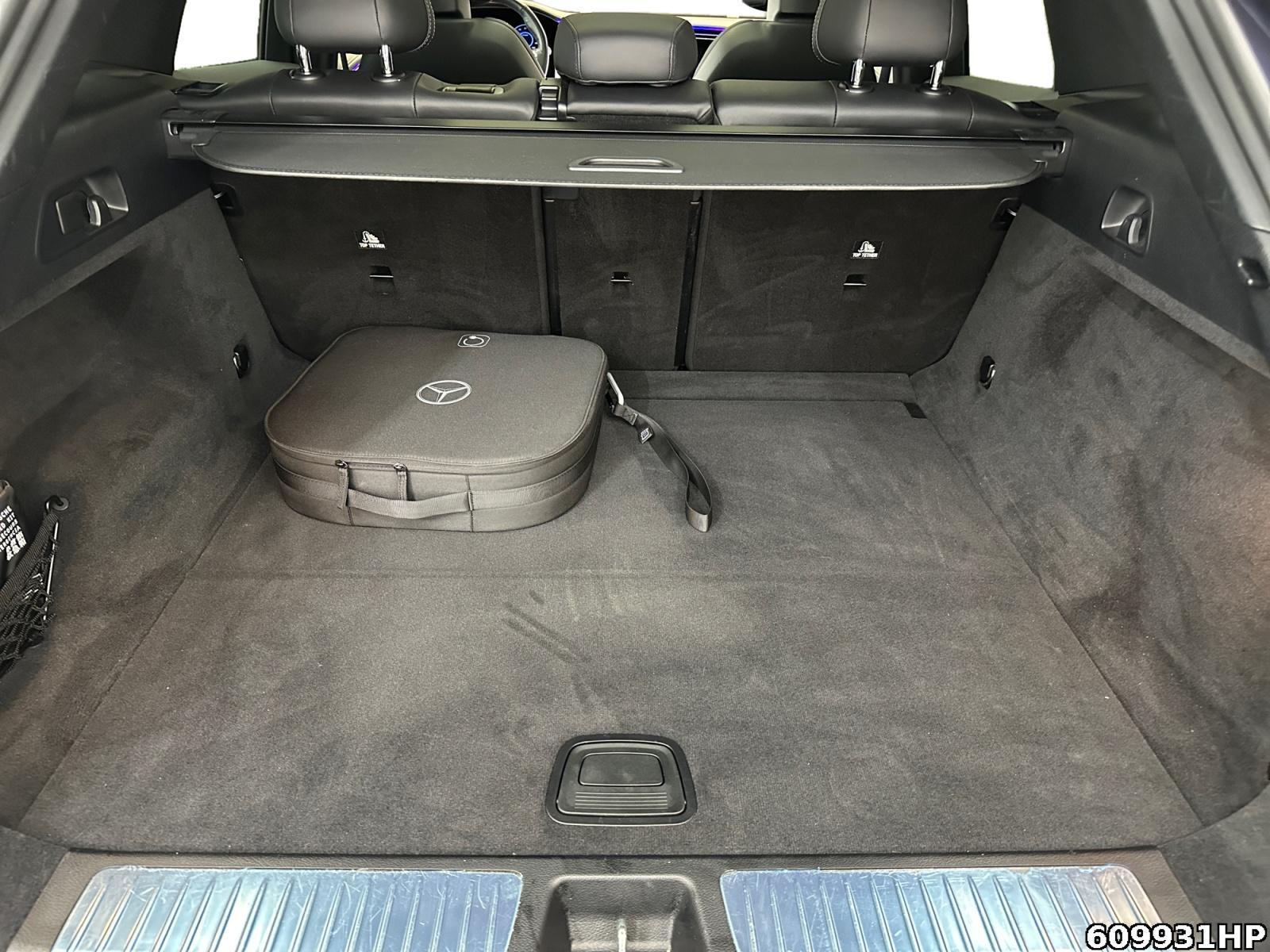 Fahrzeugabbildung Mercedes-Benz EQE SUV 500 4M AMG Premium Plus AHK Airmatic 22