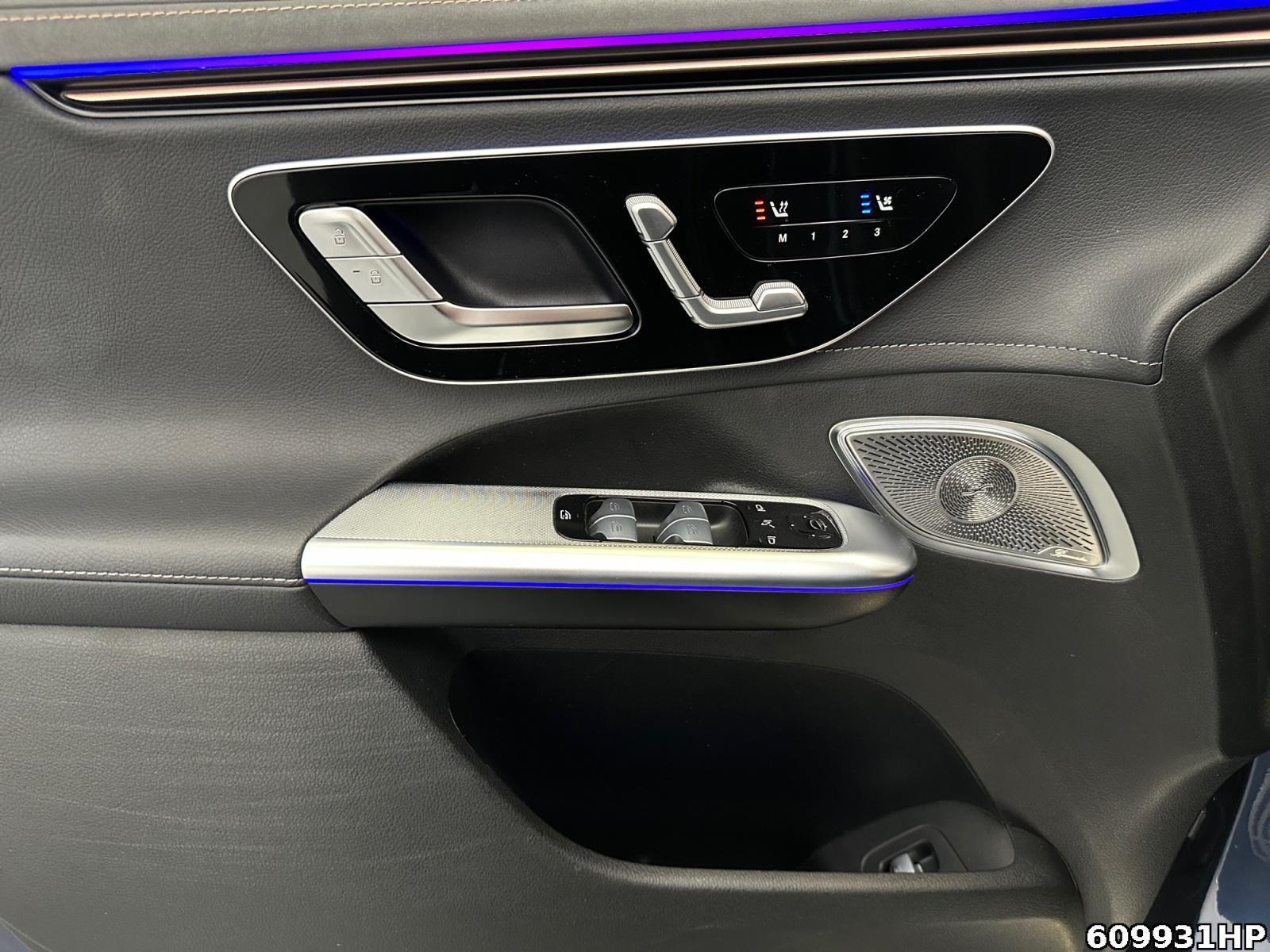 Fahrzeugabbildung Mercedes-Benz EQE SUV 500 4M AMG Premium Plus AHK Airmatic 22