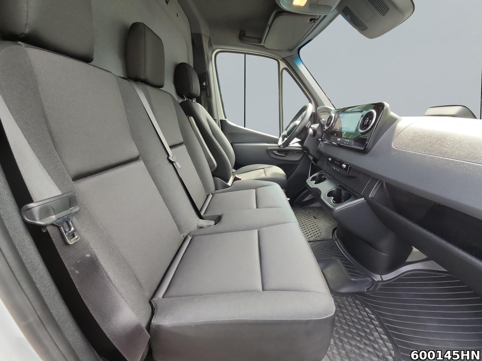 Fahrzeugabbildung Mercedes-Benz Sprinter 317 CDI Kasten PRO*Maxi*LED*Kamera*AHK