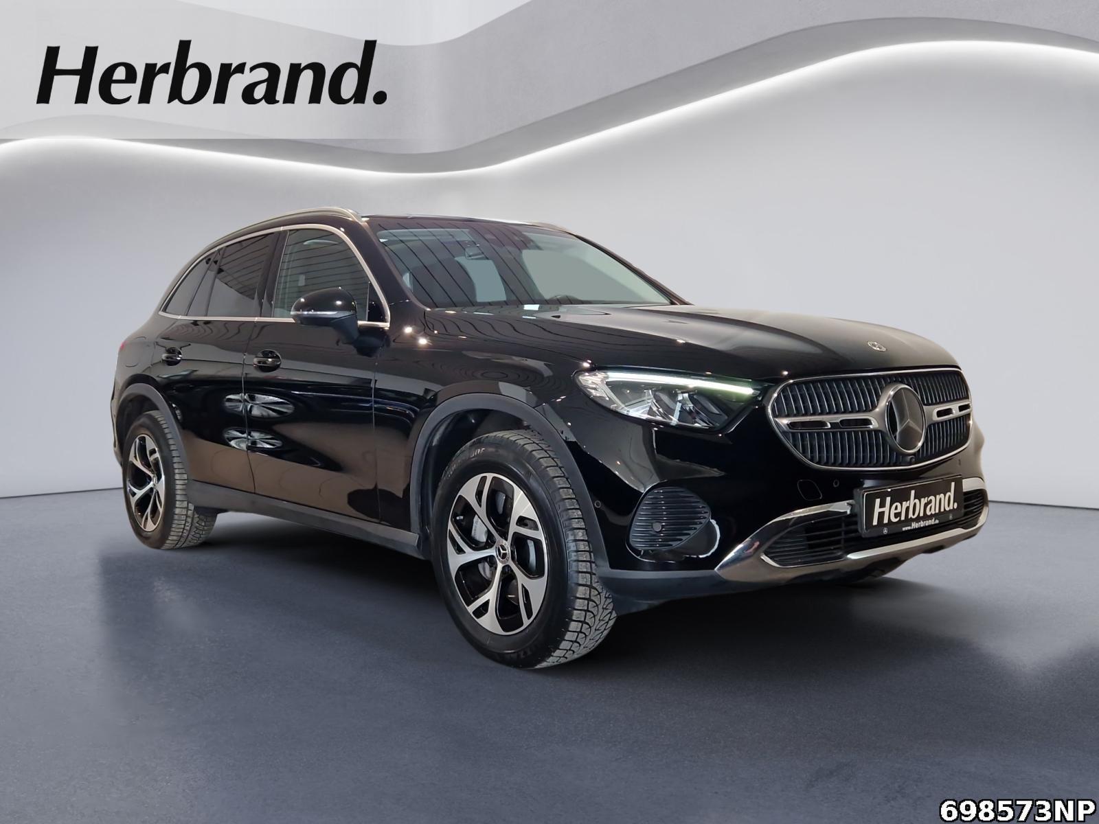 Fahrzeugabbildung Mercedes-Benz GLC 300 e 4M Avantgarde Distronic Pano AHK 360°