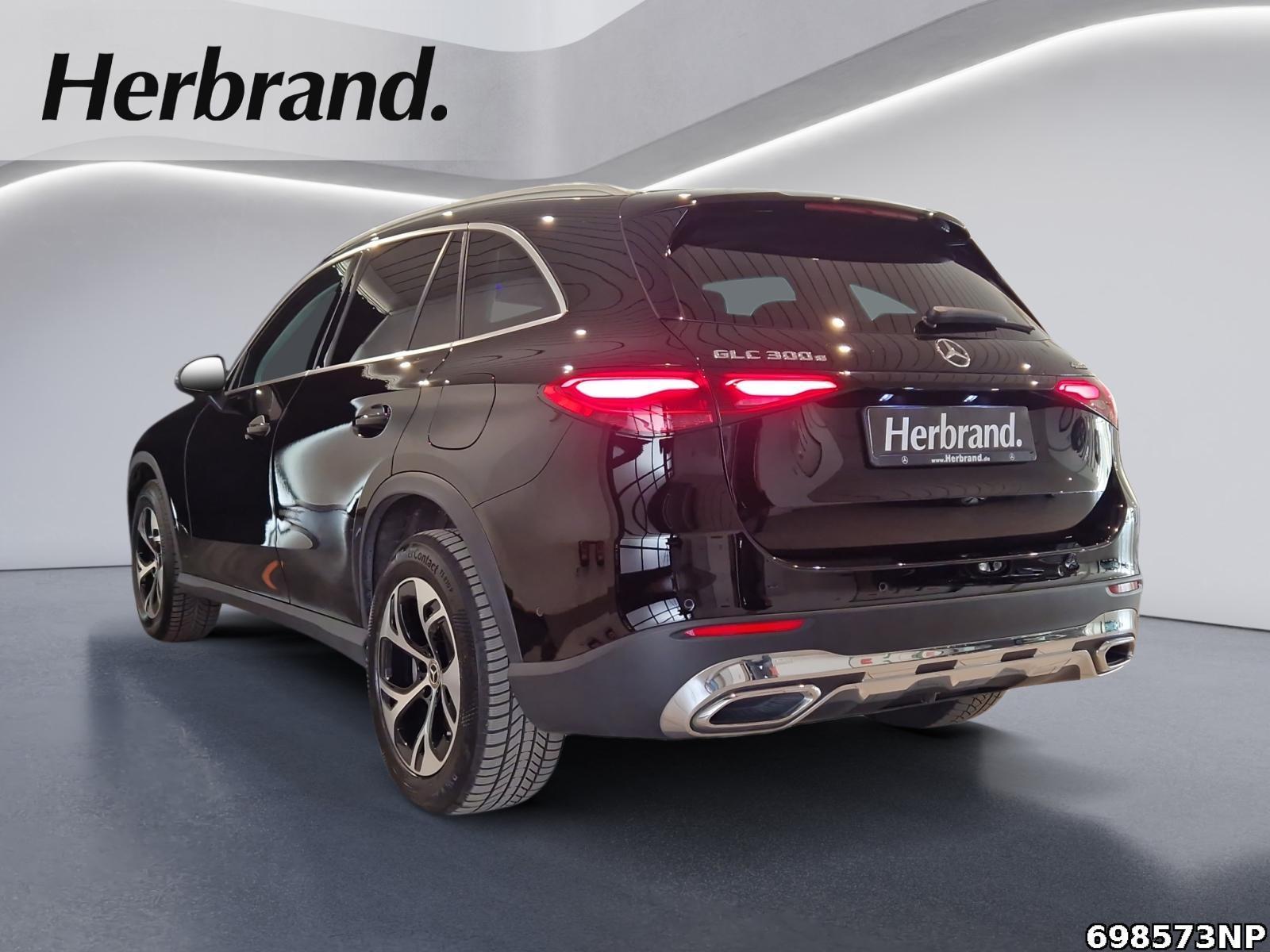 Fahrzeugabbildung Mercedes-Benz GLC 300 e 4M Avantgarde Distronic Pano AHK 360°
