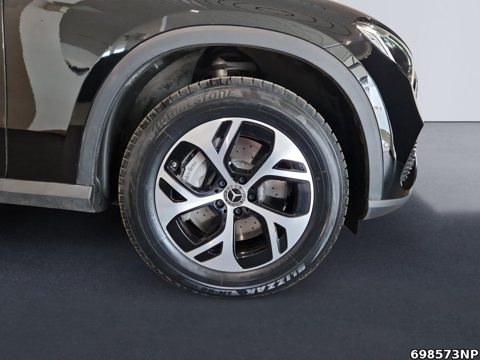 Fahrzeugabbildung Mercedes-Benz GLC 300 e 4M Avantgarde Distronic Pano AHK 360°