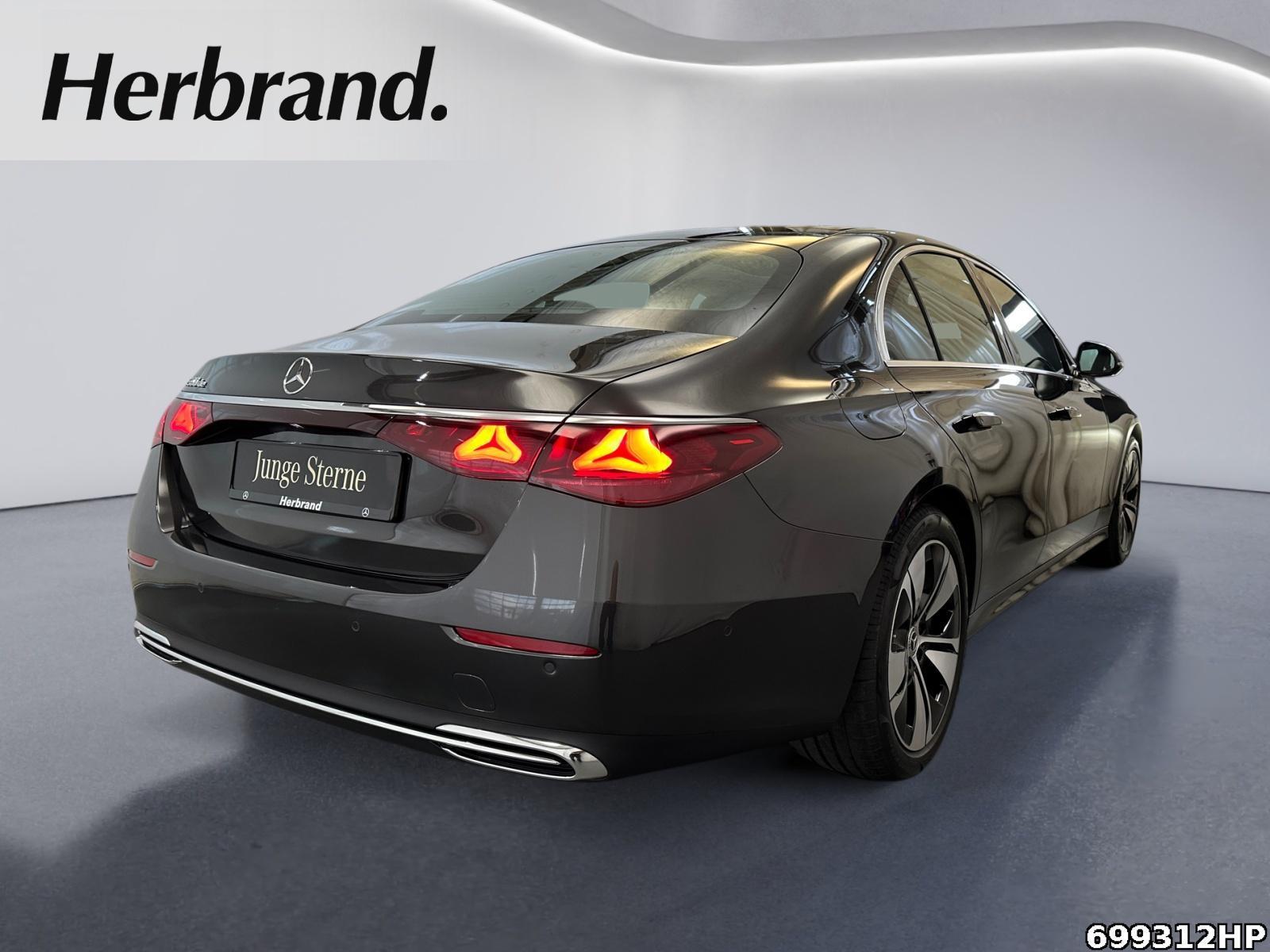 Fahrzeugabbildung Mercedes-Benz E 300 Avantgarde Pano Distronic Totwinkel