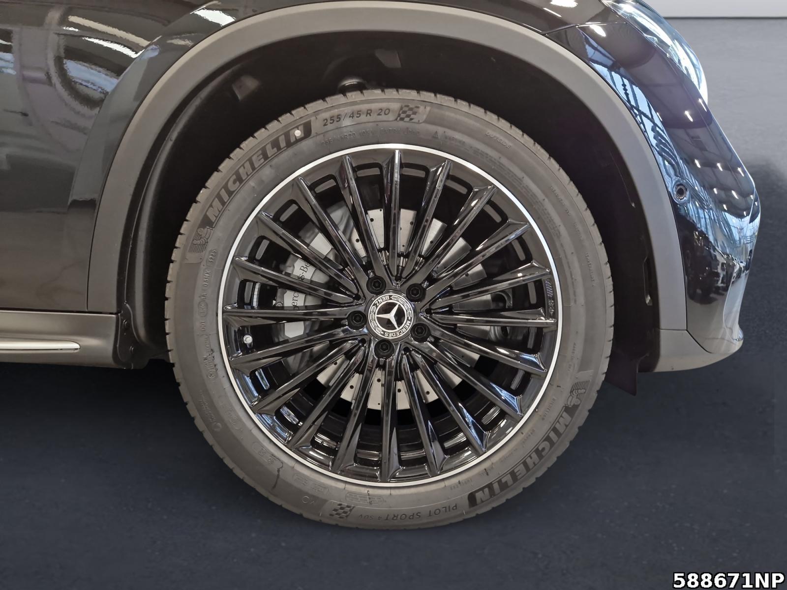 Fahrzeugabbildung Mercedes-Benz GLC 220 d 4MATIC +AMG+DIGITAL+BURMESTER+360+AHK+