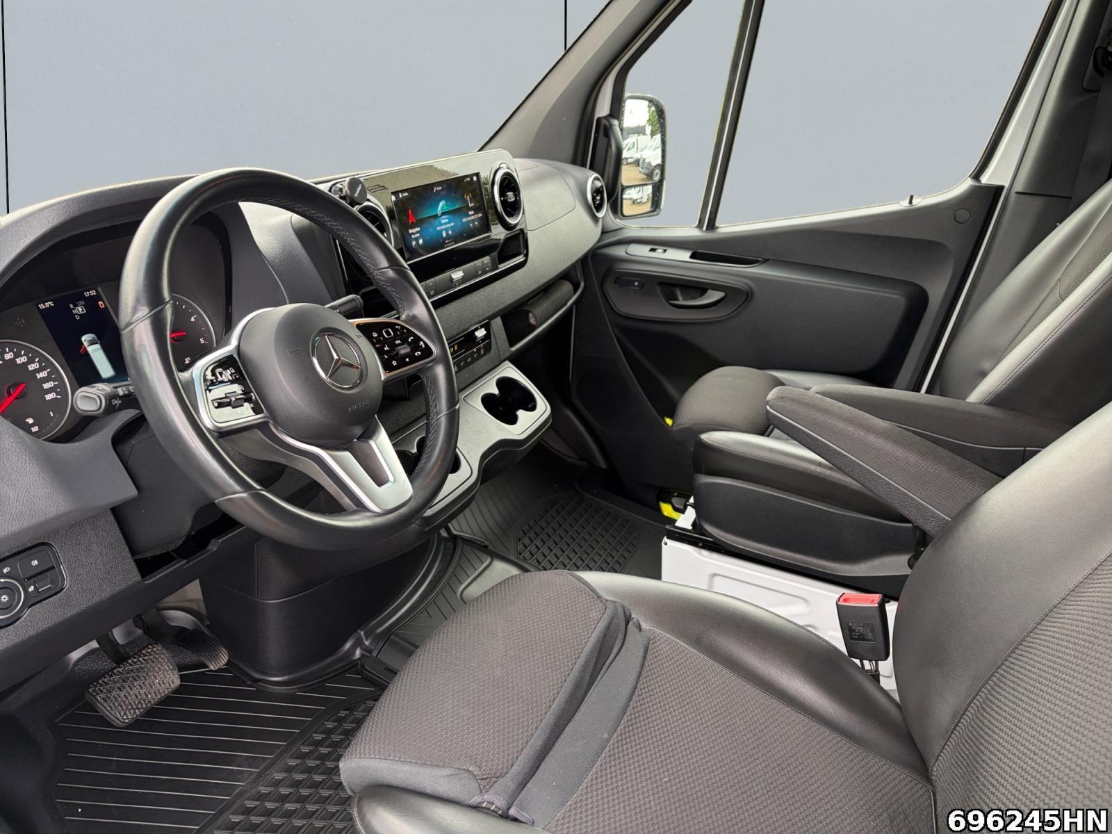 Fahrzeugabbildung Mercedes-Benz Sprinter 319 CDI *Mixto*LED*AHK*SHZ*Autom.*360°*