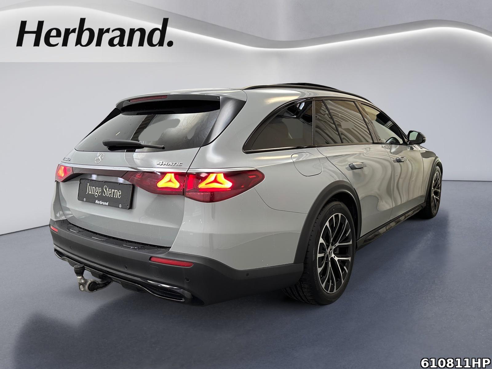 Fahrzeugabbildung Mercedes-Benz E 300 T 4M All Terrain AHK Pano Digital Light