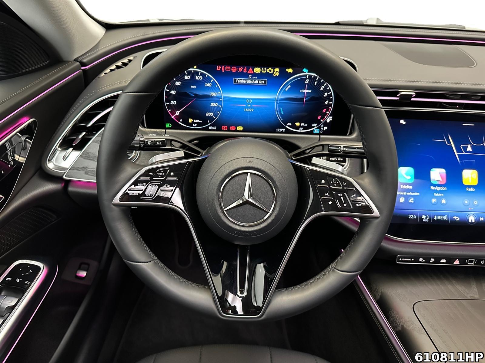 Fahrzeugabbildung Mercedes-Benz E 300 T 4M All Terrain AHK Pano Digital Light