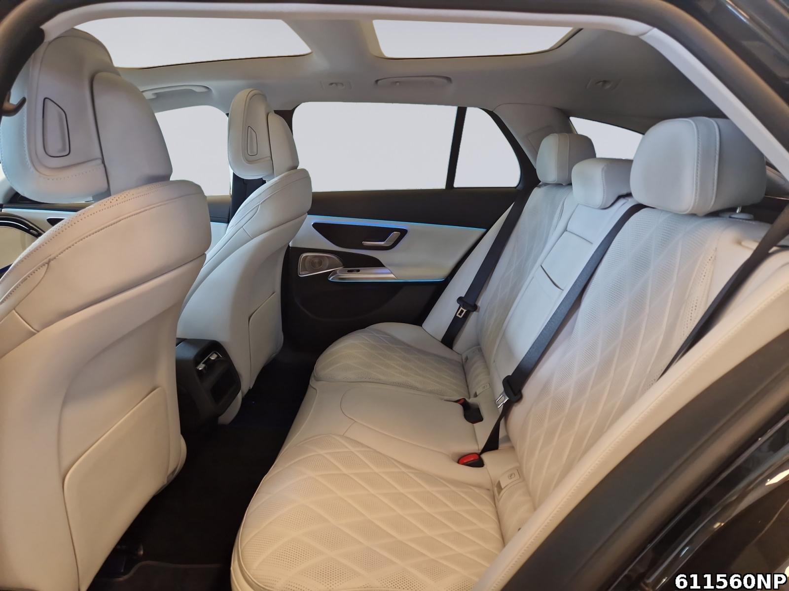 Fahrzeugabbildung Mercedes-Benz E 300 T Exclusive Premium+ Pano AHK Burmester
