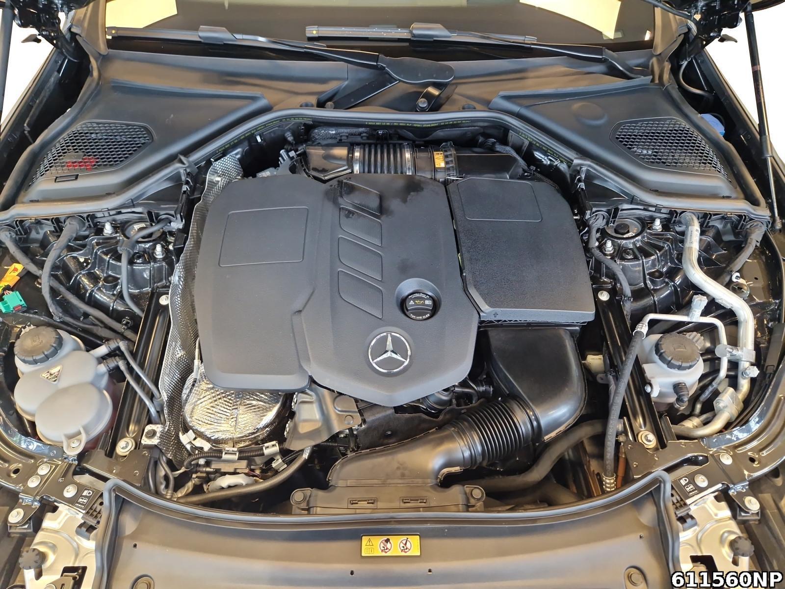 Fahrzeugabbildung Mercedes-Benz E 300 T Exclusive Premium+ Pano AHK Burmester