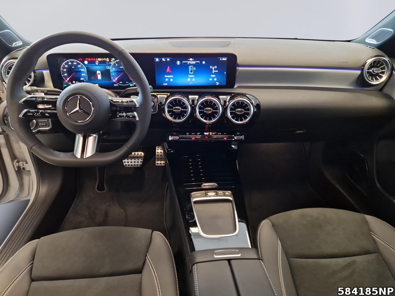 Fahrzeugabbildung Mercedes-Benz A 200 Kompaktlimousine EDITION+BURMESTER+360°KAM