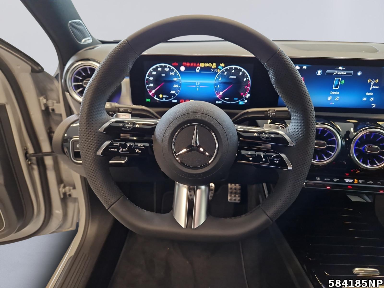 Fahrzeugabbildung Mercedes-Benz A 200 Kompaktlimousine EDITION+BURMESTER+360°KAM