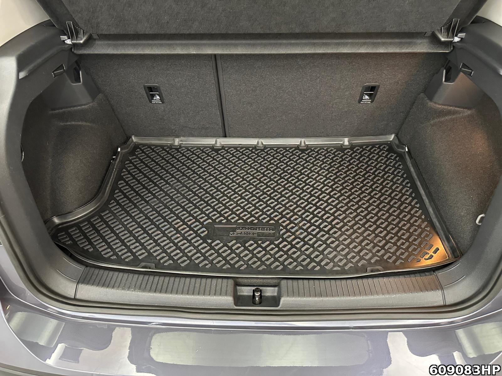 Fahrzeugabbildung Volkswagen T-Cross Life