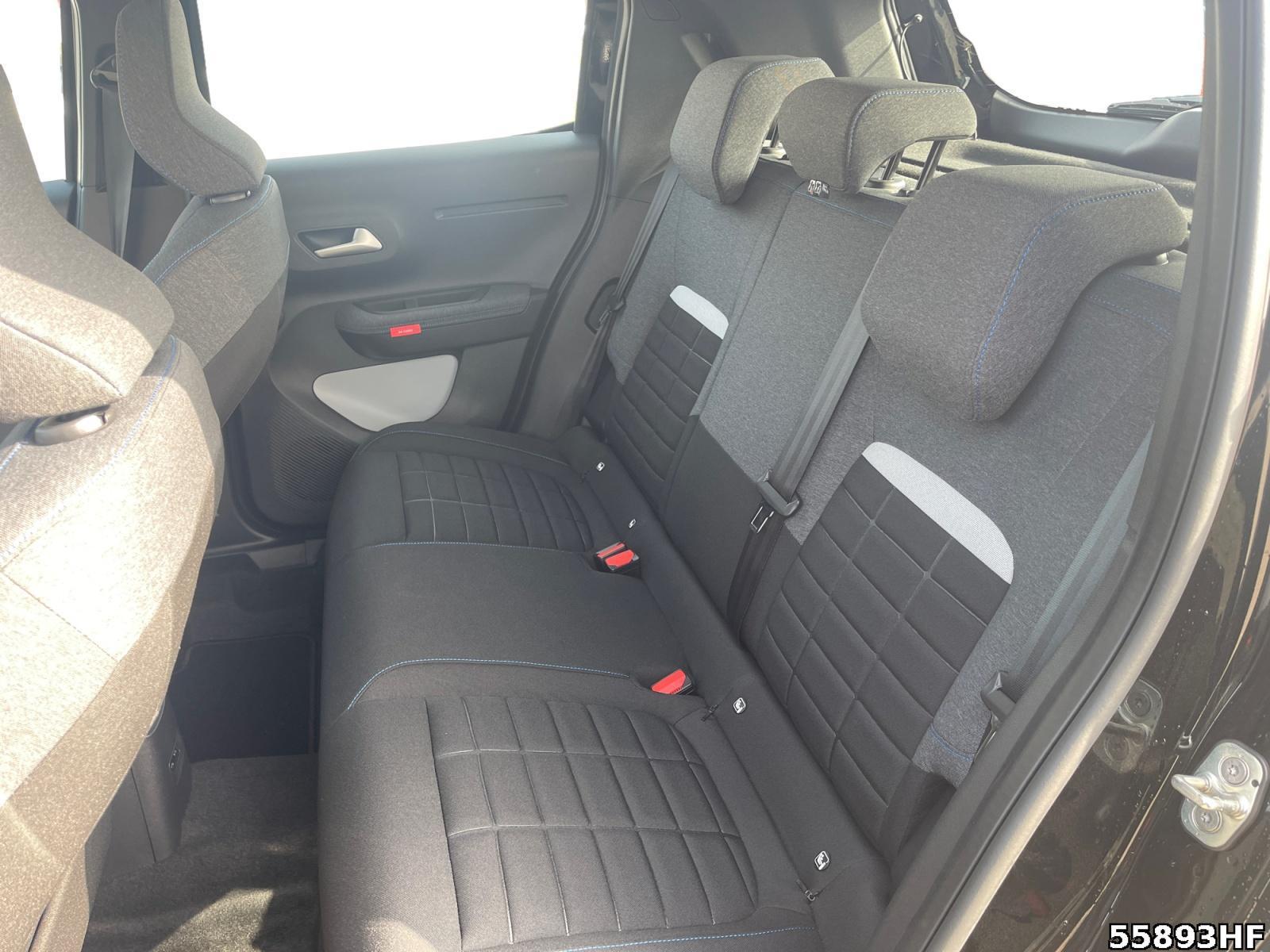 Fahrzeugabbildung Citroën C3 Plus 100 PS