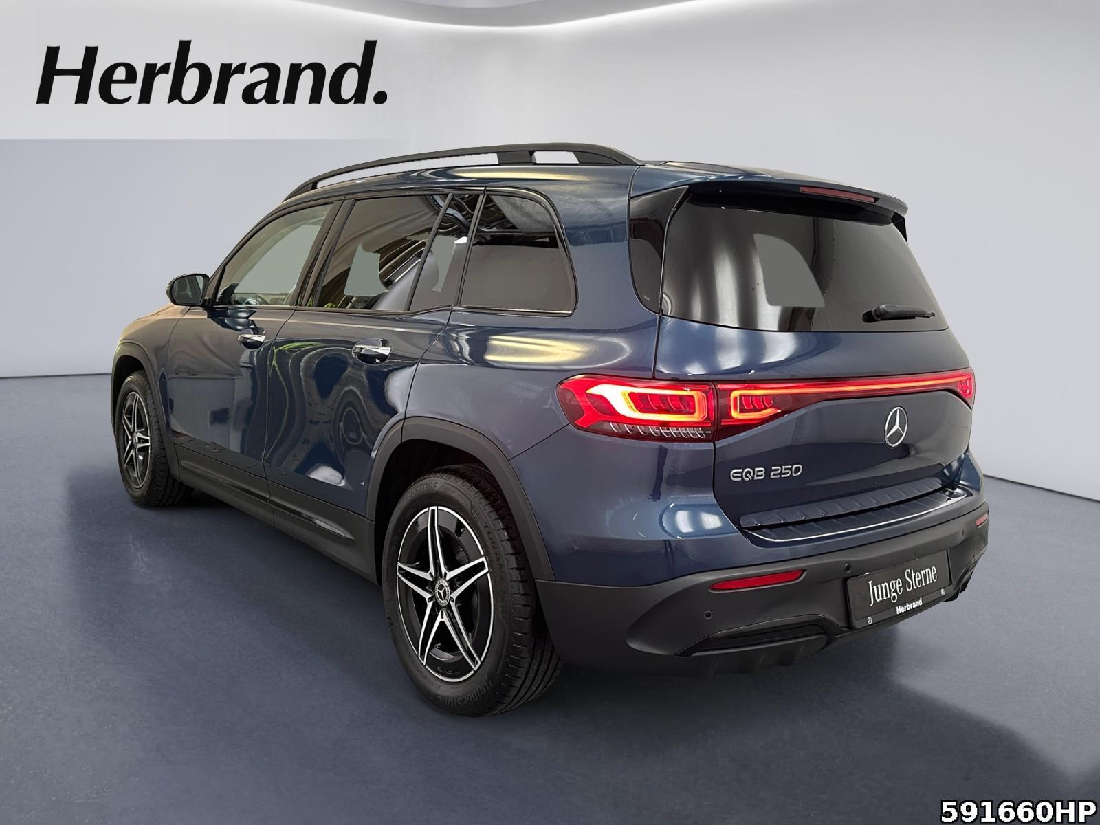 Fahrzeugabbildung Mercedes-Benz EQB AMG Night 360° Ambiente Memory HUD