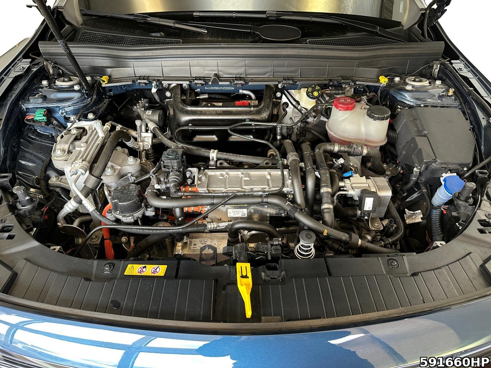 Fahrzeugabbildung Mercedes-Benz EQB AMG Night 360° Ambiente Memory HUD