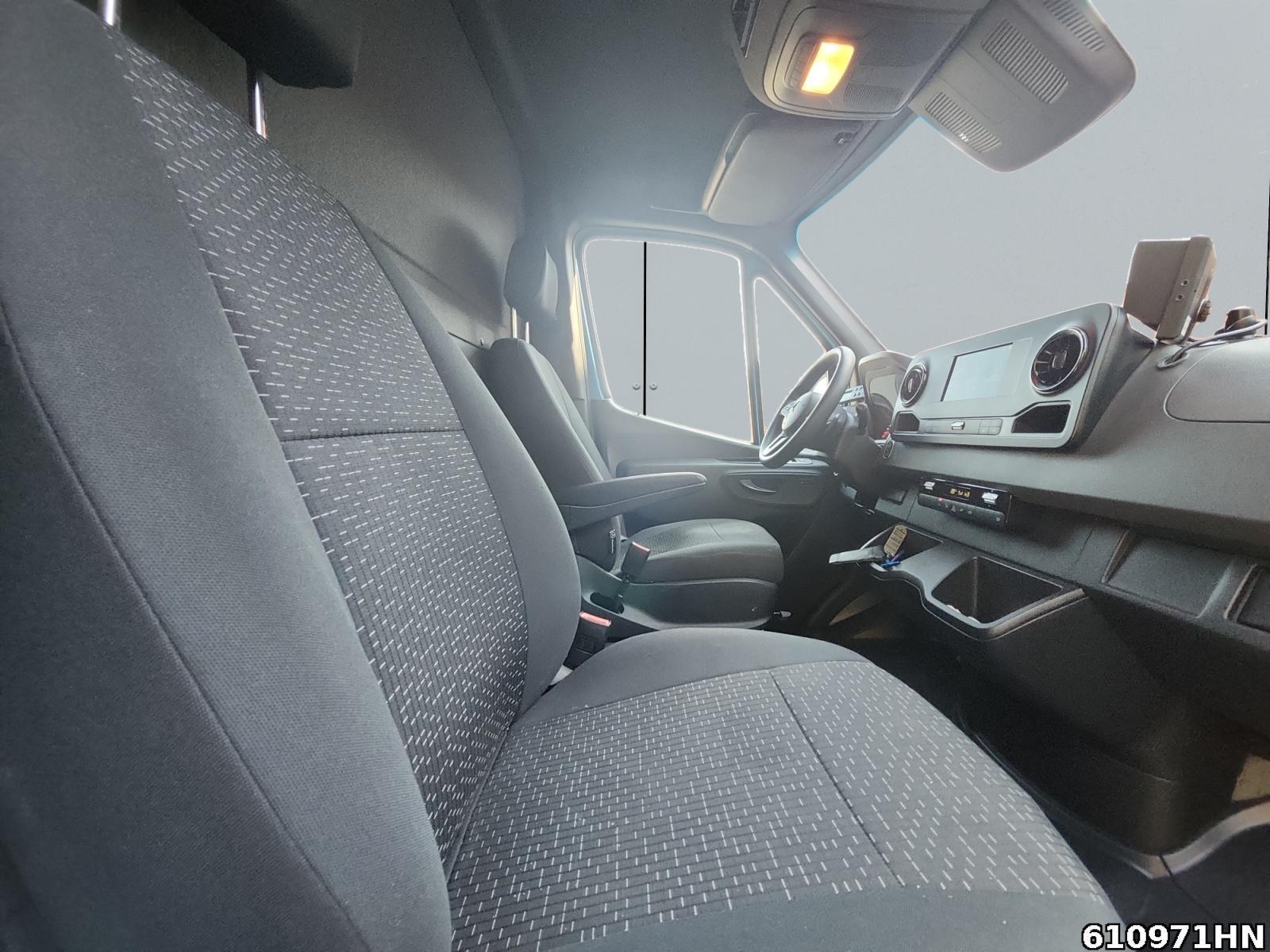 Fahrzeugabbildung Mercedes-Benz Sprinter 317 CDI Tiefkühlkoffer*V500max*Kamera*